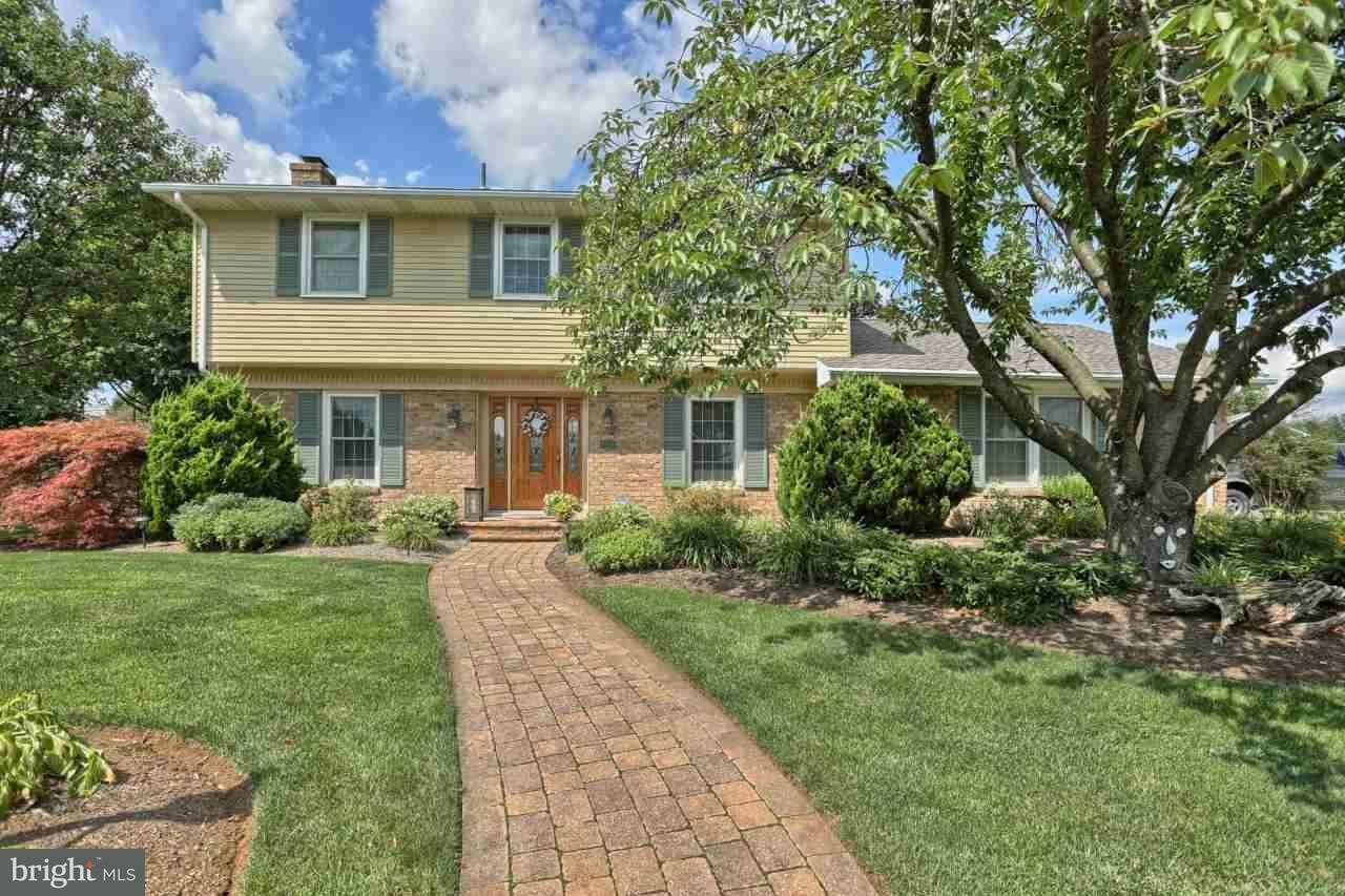 Property Photo:  1160 Park Drive  PA 17078 