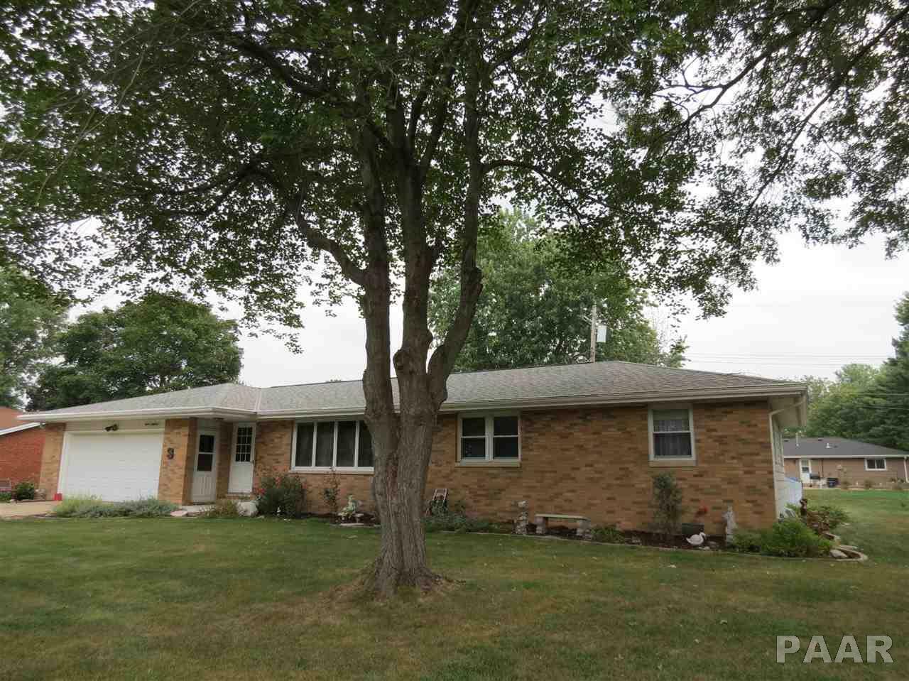 Property Photo:  404 N Burson  IL 61572 