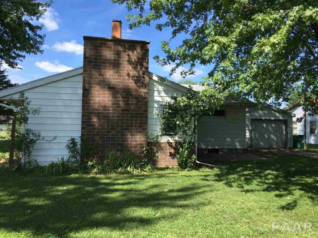 Property Photo:  201 Niemann  IL 61611 