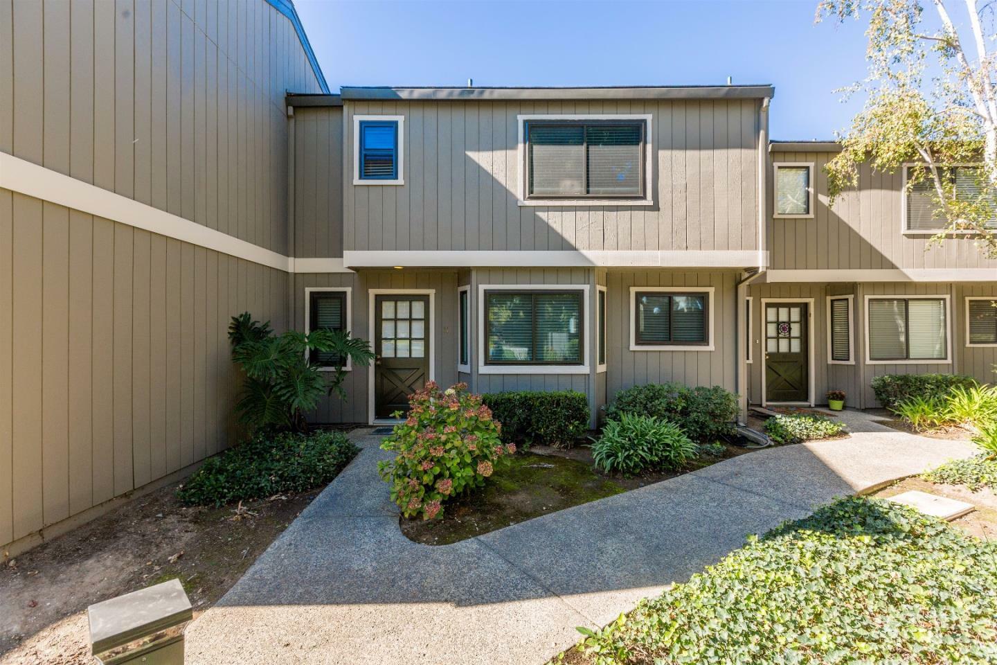 Property Photo:  435 Alberto Way 11  CA 95032 