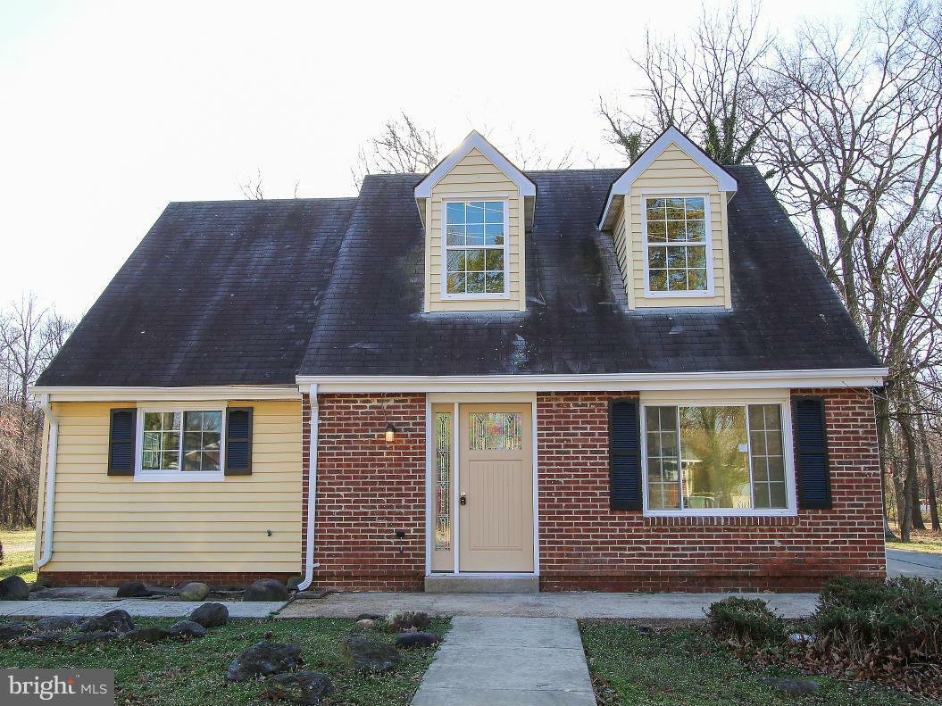 Property Photo:  8110 Fort Foote Road  MD 20744 