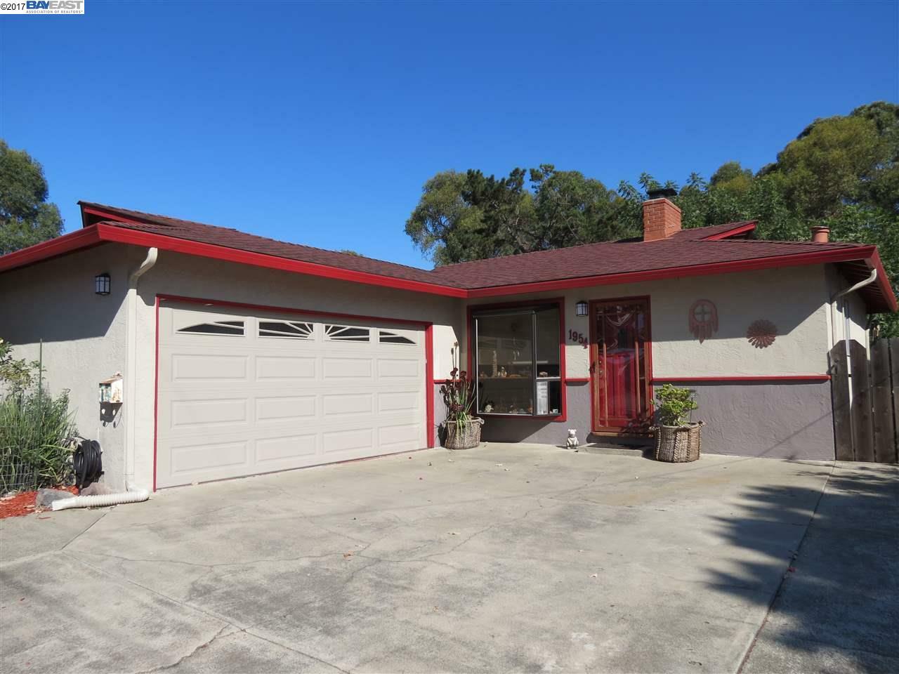 Property Photo:  1954 Hillsdale St  CA 94541 