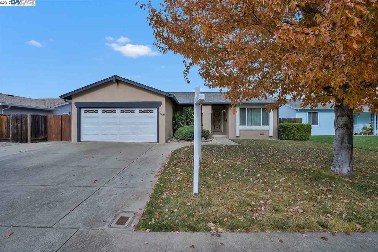 Property Photo:  35032 Hollyhock St  CA 94587 