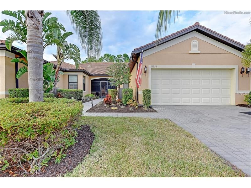 Property Photo: 11054 Campazzo Drive FL 34292