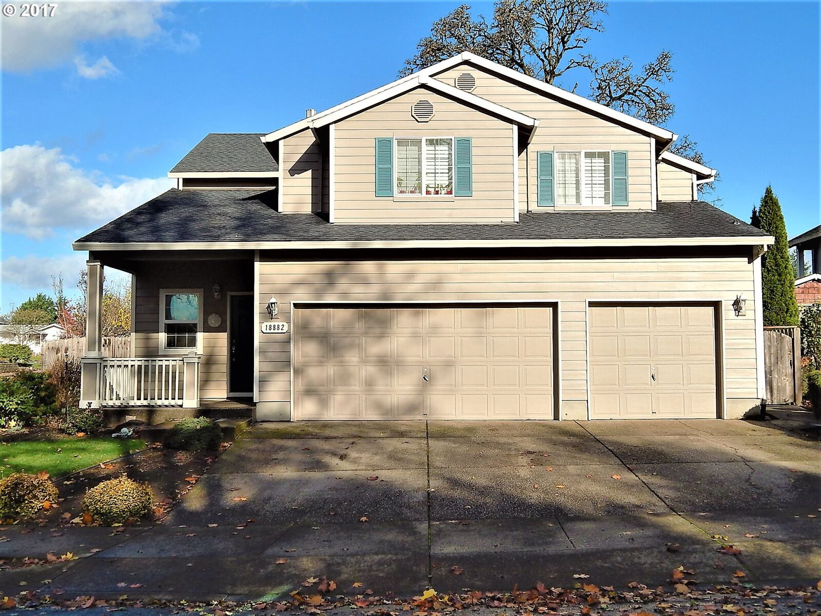 Property Photo:  18882 Atlanta Dr  OR 97045 