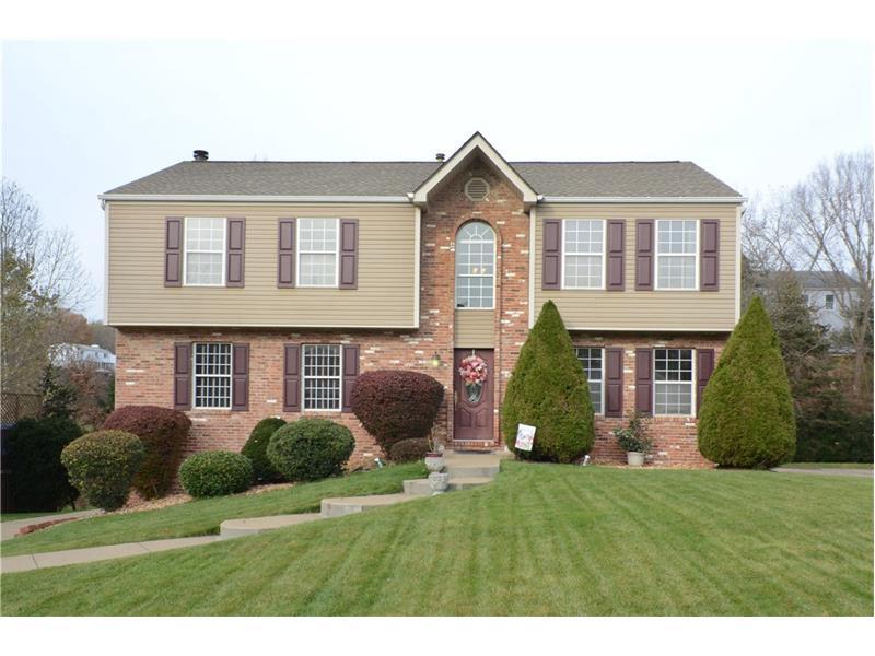 Property Photo: 3535 Fox Chase Drive PA 15126