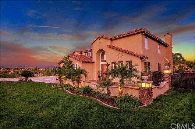 Property Photo:  18604 Sunset Knoll Drive  CA 92504 