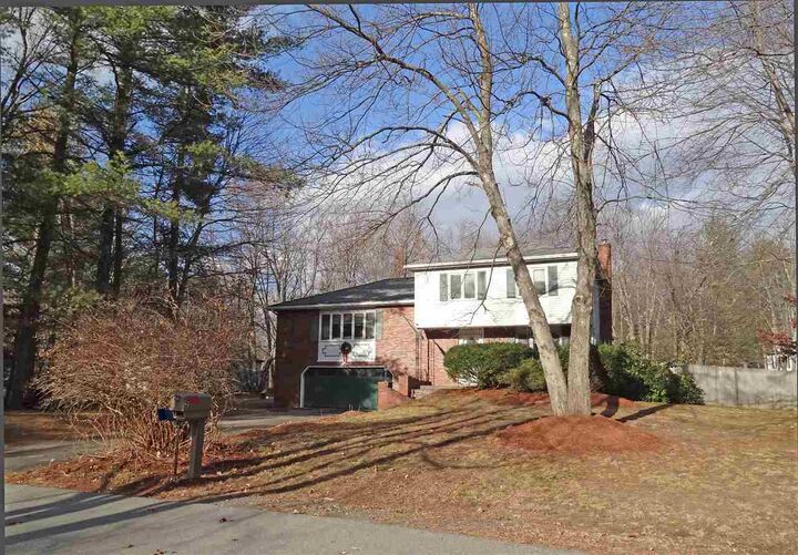 Property Photo:  2 Sequoia Avenue  NH 03053 