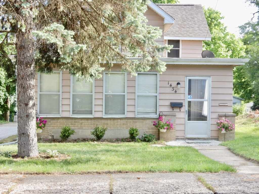 Property Photo: 1434 E Wilson IL 61603