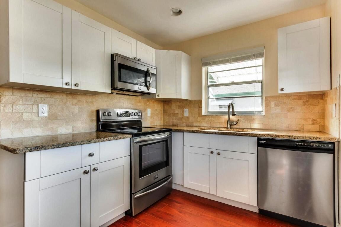 Property Photo: 801 Meadowlark Lane FL 33445