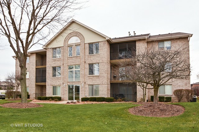 Property Photo:  6810 Ridge Point Drive 1C  IL 60452 