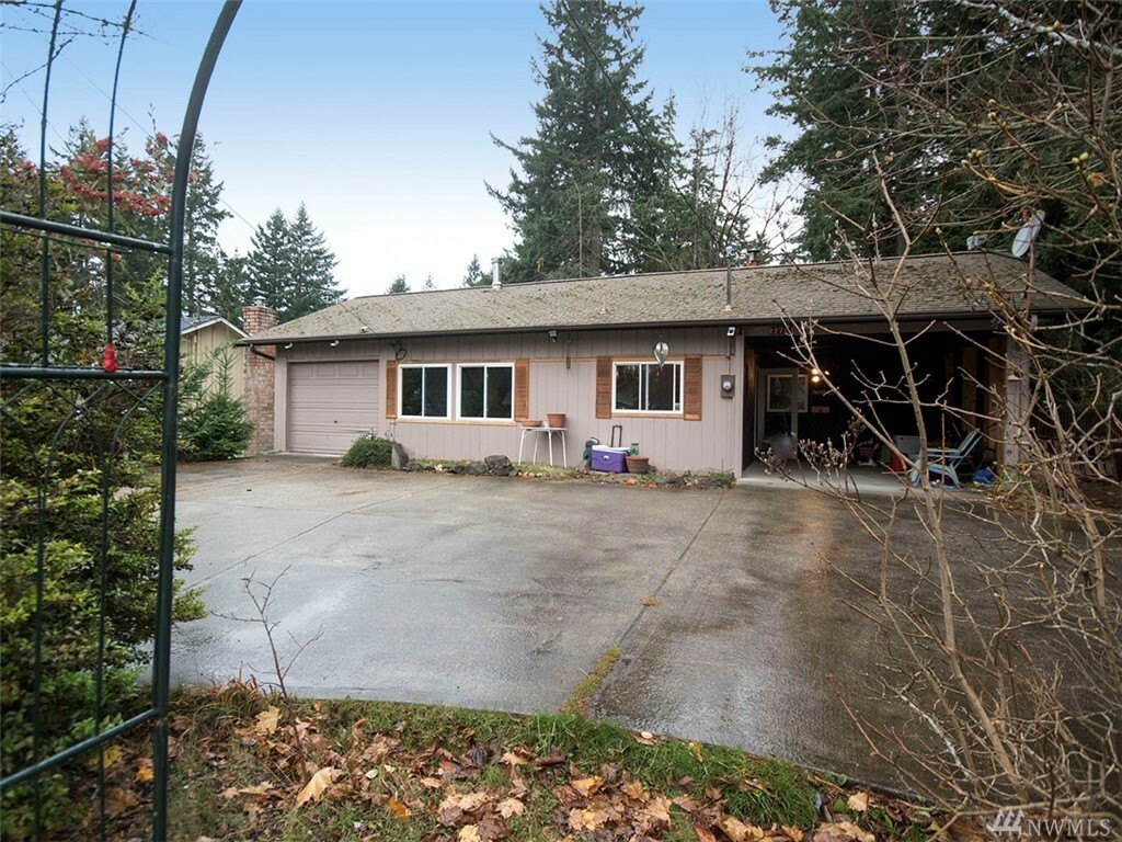 Property Photo:  22704 56th Ave W  WA 98043 