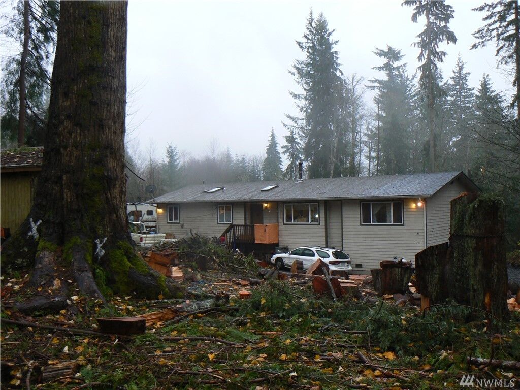 Property Photo: 301 Price Road NE WA 98290