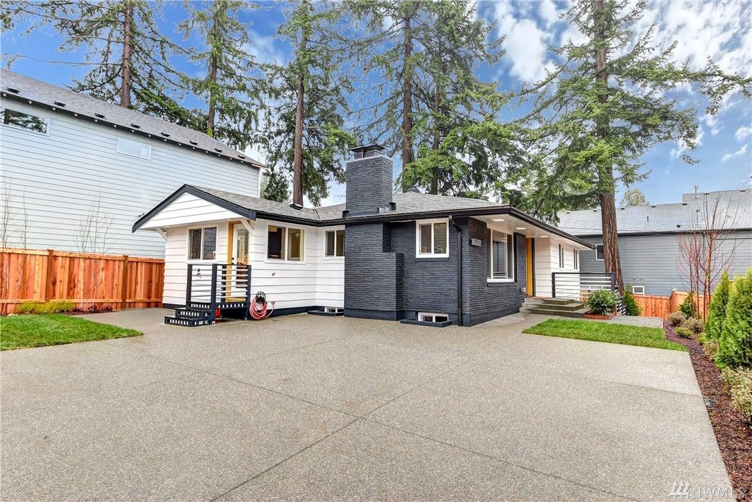Property Photo: 19316 3rd Ave NW WA 98177