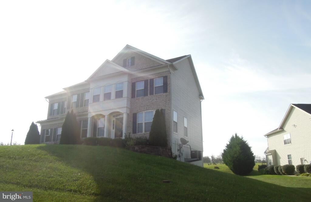 Property Photo:  29 Pathfinder Court  WV 25443 