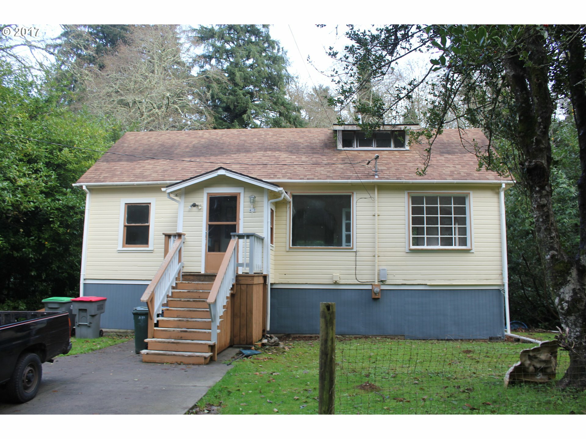 Property Photo: 410 54th St OR 97103