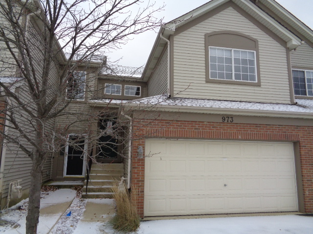 Property Photo: 973 Parkhill Circle 973 IL 60502