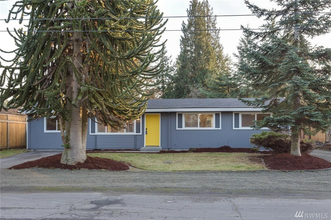 Property Photo:  4722 78th St E  WA 98443 