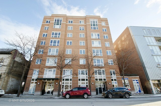 Property Photo:  811 Chicago Avenue 606  IL 60202 