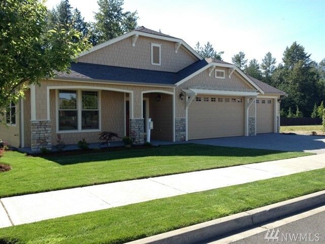 Property Photo:  1201 Chestnut Ct  WA 98274 