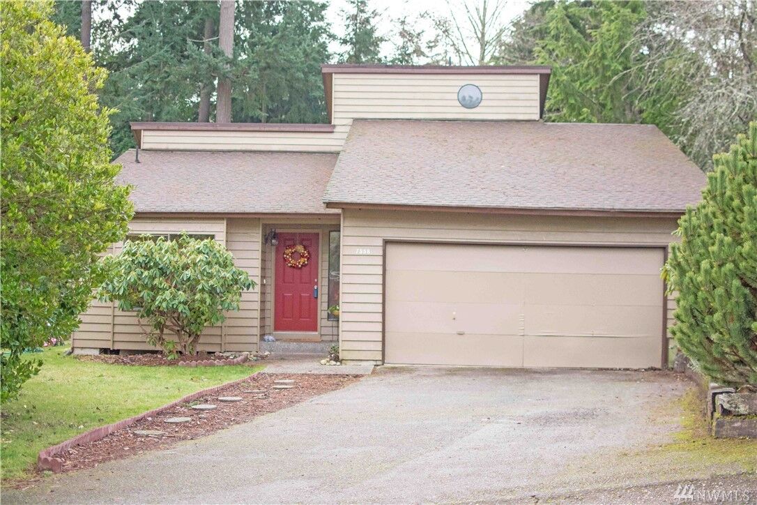 Property Photo:  7558 E Sitka Court  WA 98366 