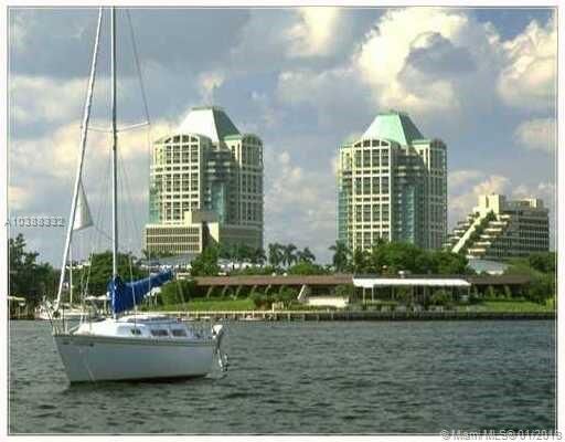 Property Photo: 3400 SW 27th Ave 1502 FL 33133