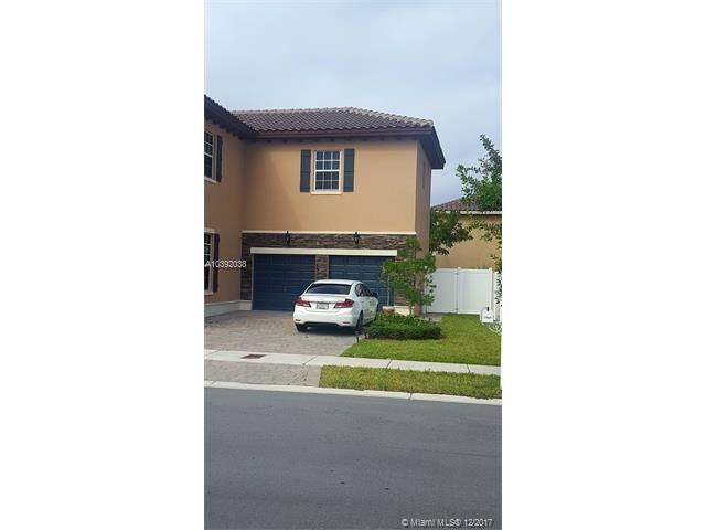 Property Photo: 17027 SW 94th Way FL 33196