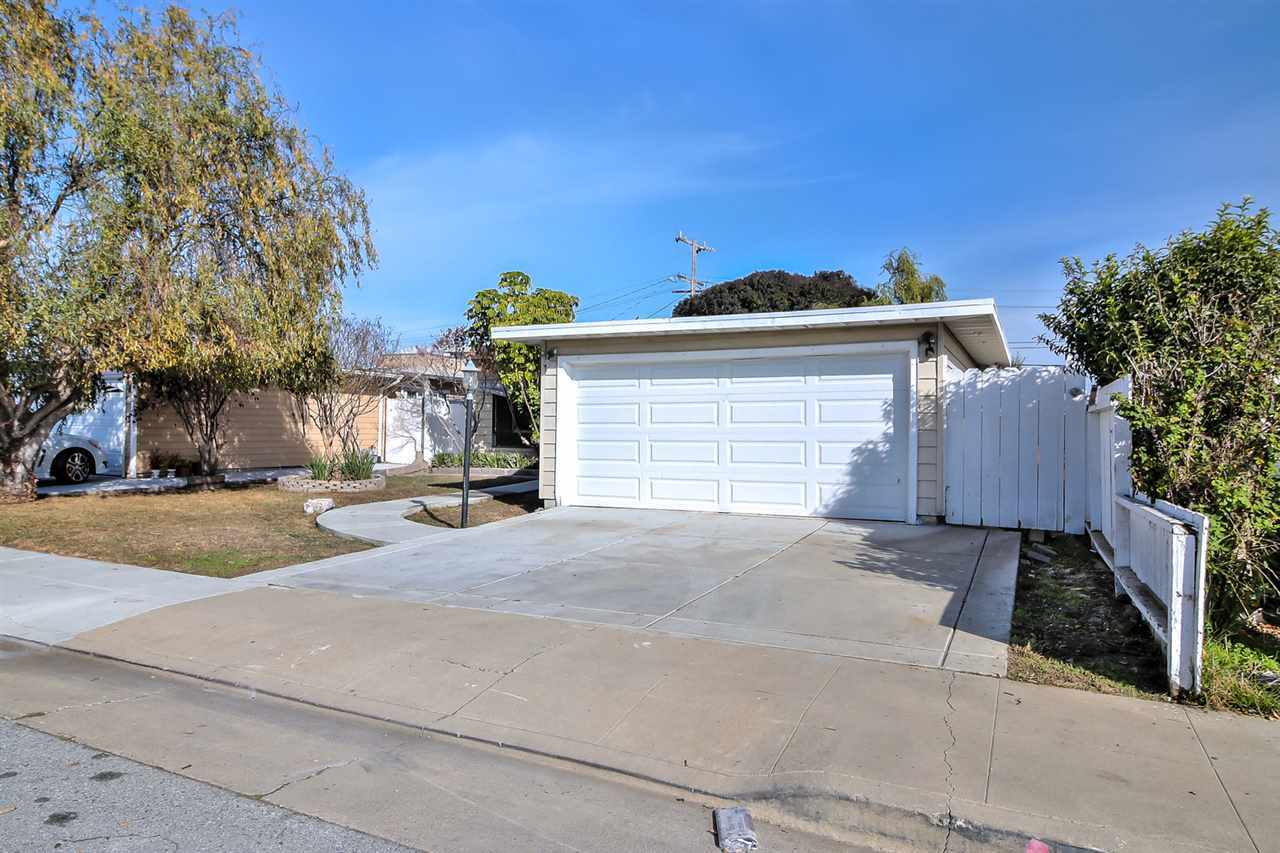 Property Photo:  1211 Cobb Street  CA 94401 