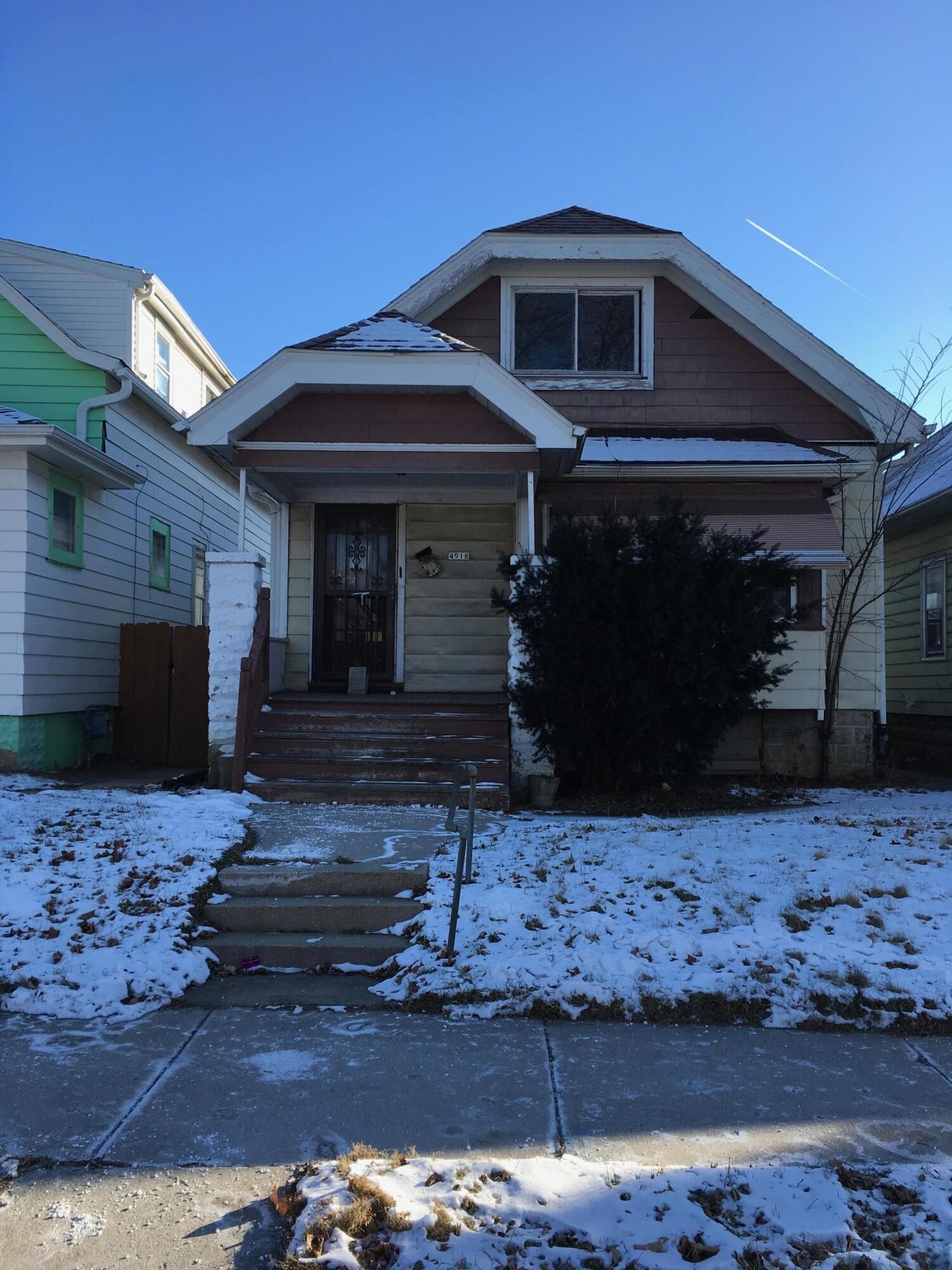 Property Photo:  4918 N 37th St  WI 53209 