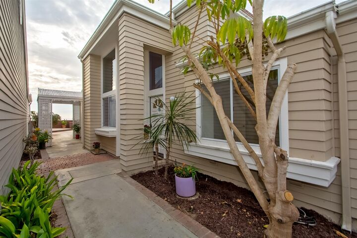 Property Photo:  7217 Linden Terrace  CA 92011 