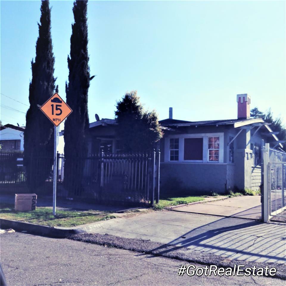 Property Photo:  1450 86th Ave  CA 94621 