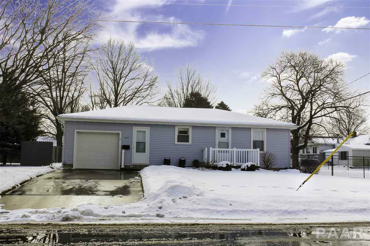 Property Photo:  405 W Lincoln  IL 61561 