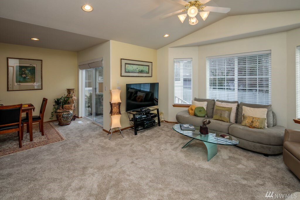 Property Photo: 2940 Racine St WA 98226