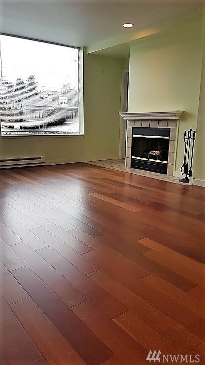 Property Photo:  5000 Fauntleroy Wy SW 202  WA 98136 