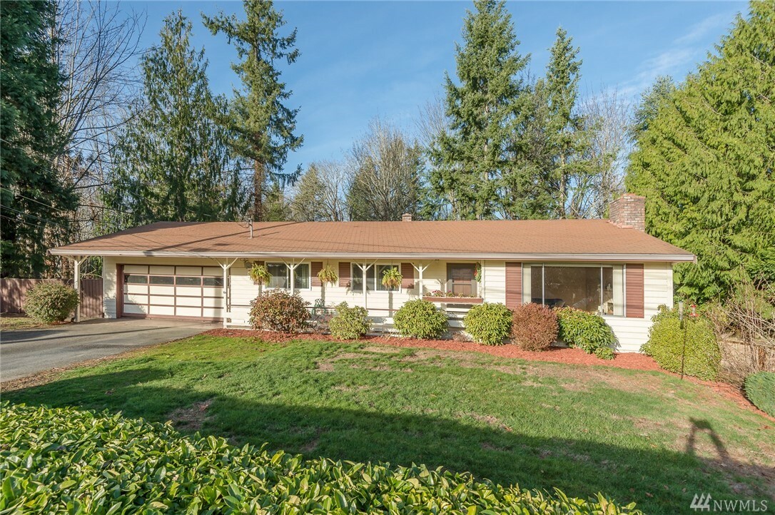 Property Photo:  13604 SE 180th St  WA 98058 