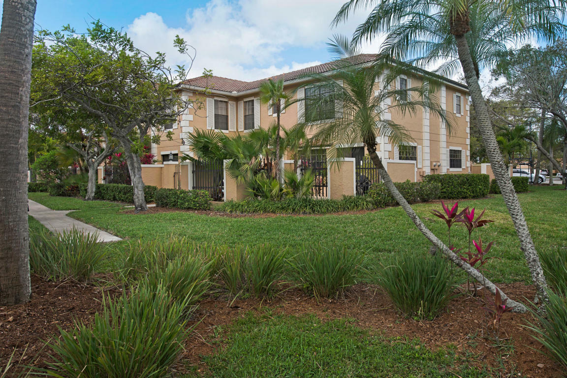 Property Photo:  358 Prestwick Circle 2  FL 33418 