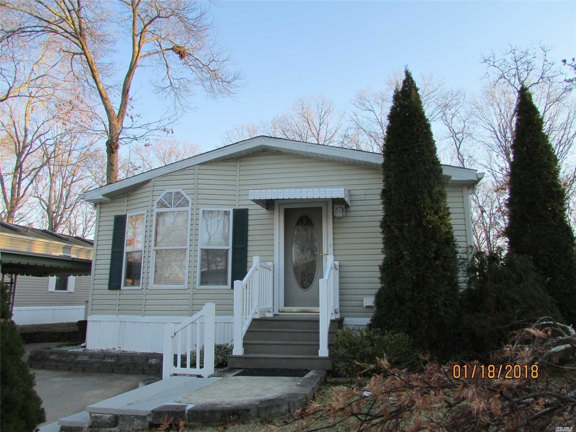 Property Photo:  1661-144 Old Country Road  NY 11901 