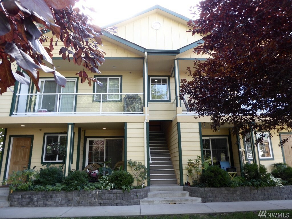 Property Photo: 1509 1513 Maple St WA 98801