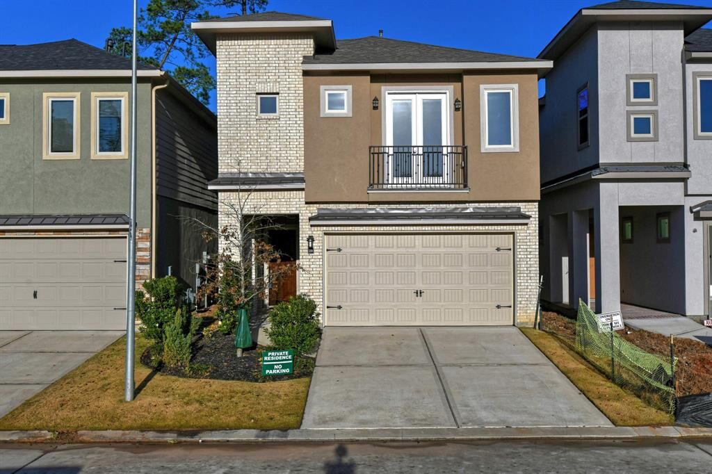 Property Photo: 139 Benjis Place TX 77380