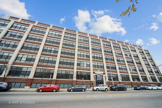 Property Photo: 3963 Belmont Avenue 108 IL 60618