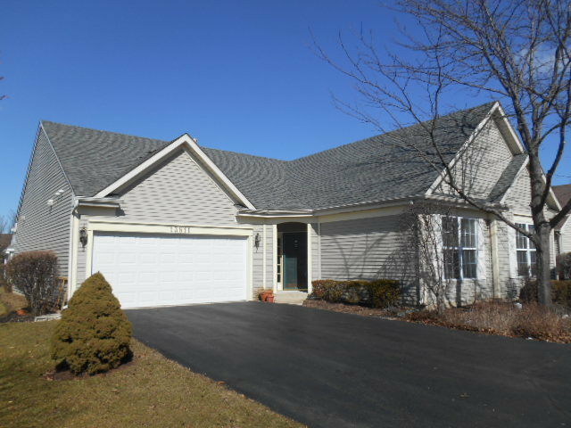 Property Photo: 13811 Hickory Lane IL 60544