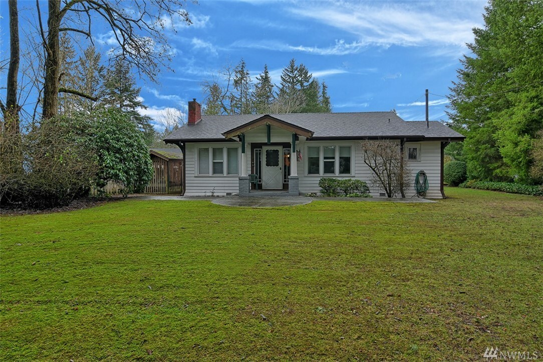 Property Photo:  11318 41st Dr NE  WA 98271 