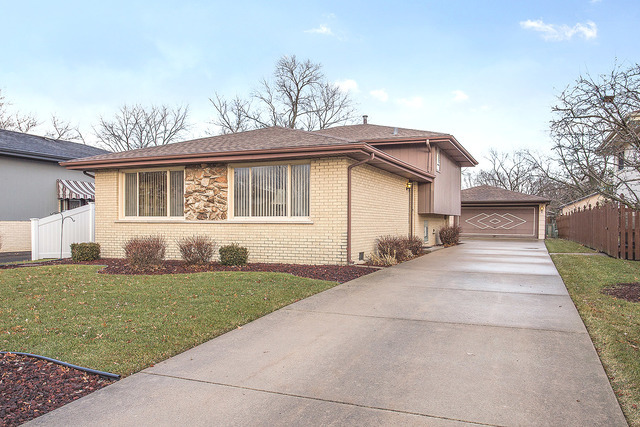 Property Photo:  15621 Latrobe Avenue  IL 60452 