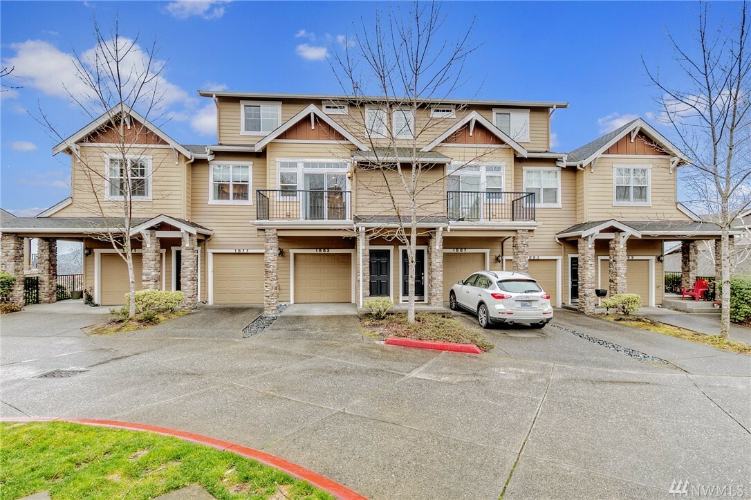 Property Photo: 1883 16th Lane NE 1883 WA 98029