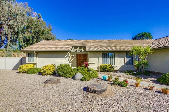 Property Photo: 16523 Bridlewood CA 92064