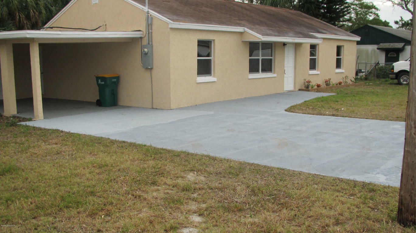 Property Photo:  1310 Lynne Drive  FL 32952 