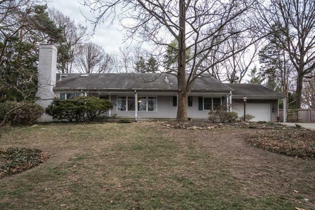 Property Photo:  3215 Tomahawk Road  KS 66208 