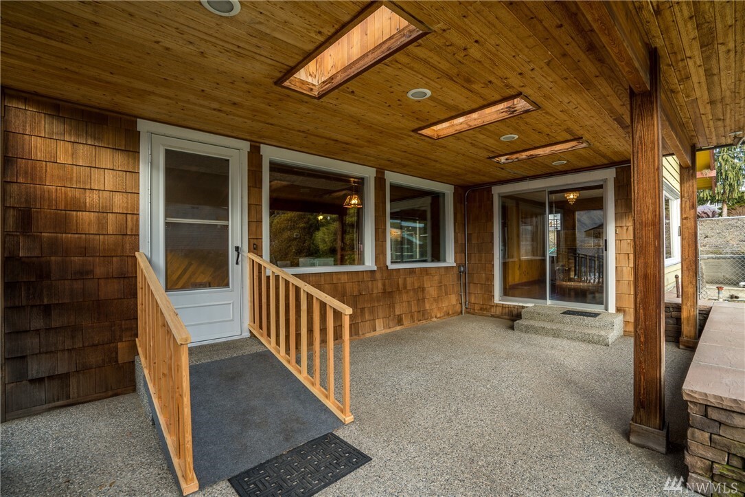 Property Photo:  1609 SE 8th St SE  WA 98802 
