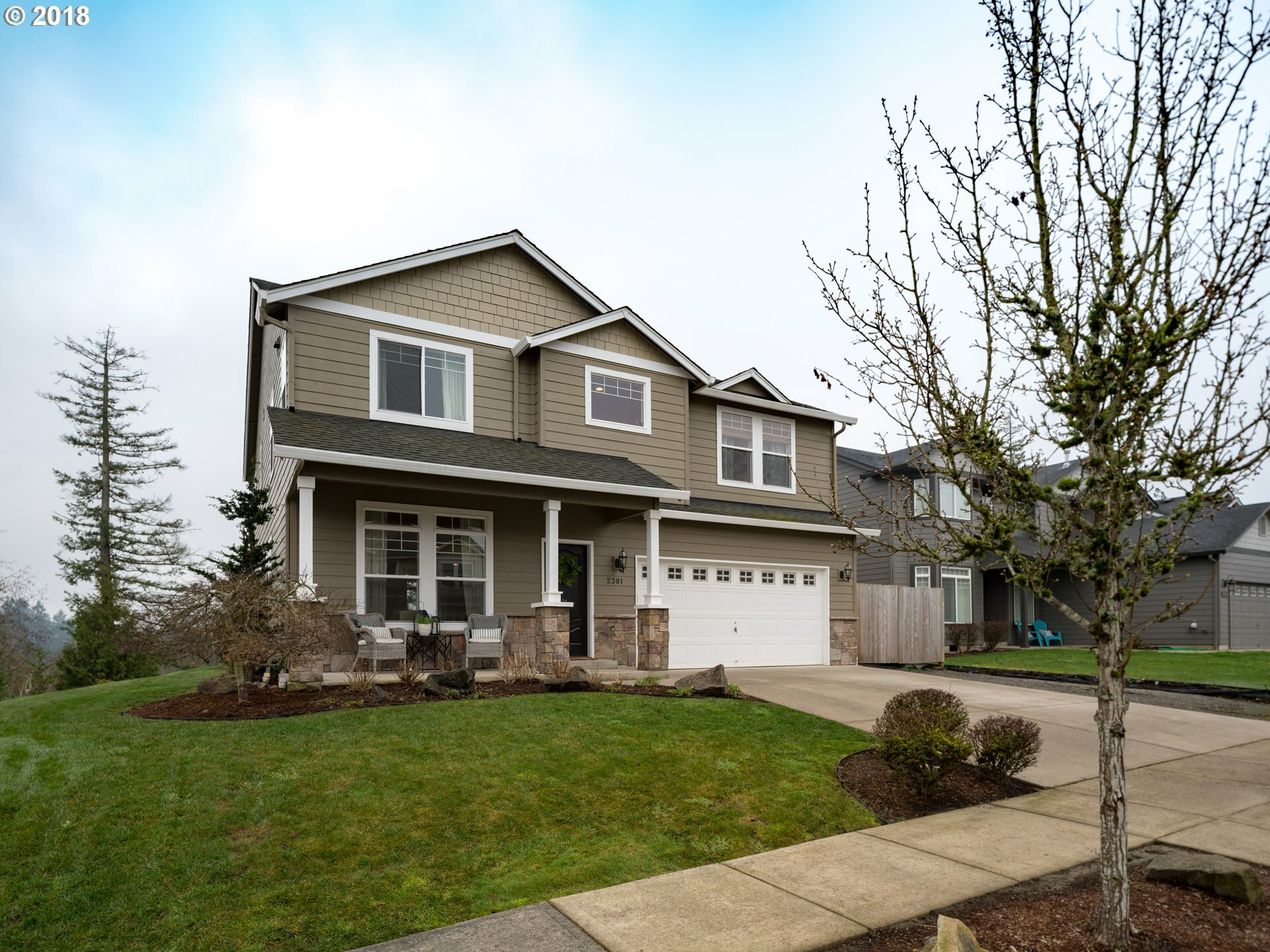 Property Photo:  2301 N 5th Way  WA 98642 