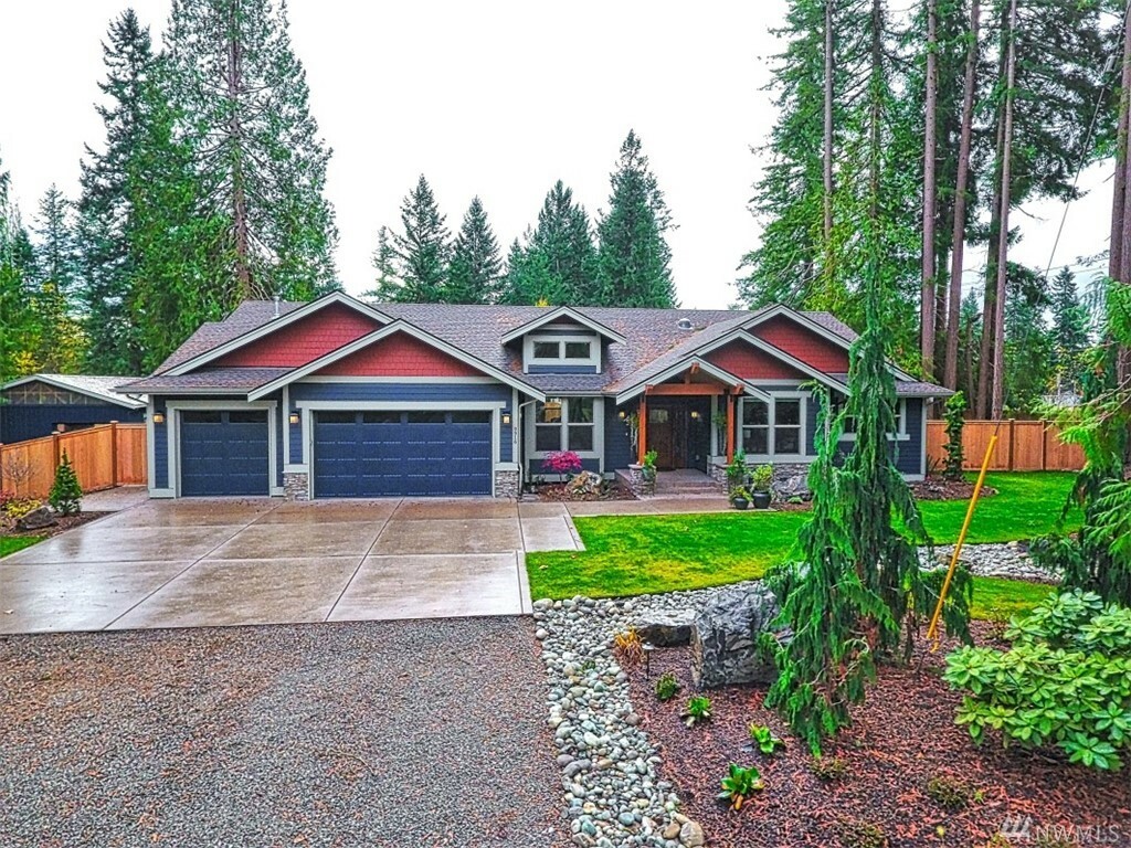 Property Photo:  18632 168th Ave NE  WA 98072 